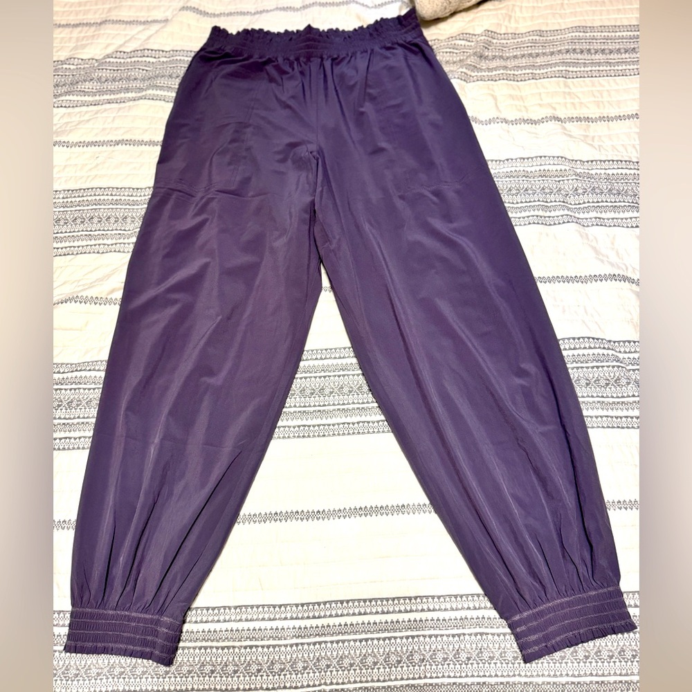Athleta lightweight joggers women’s size 12